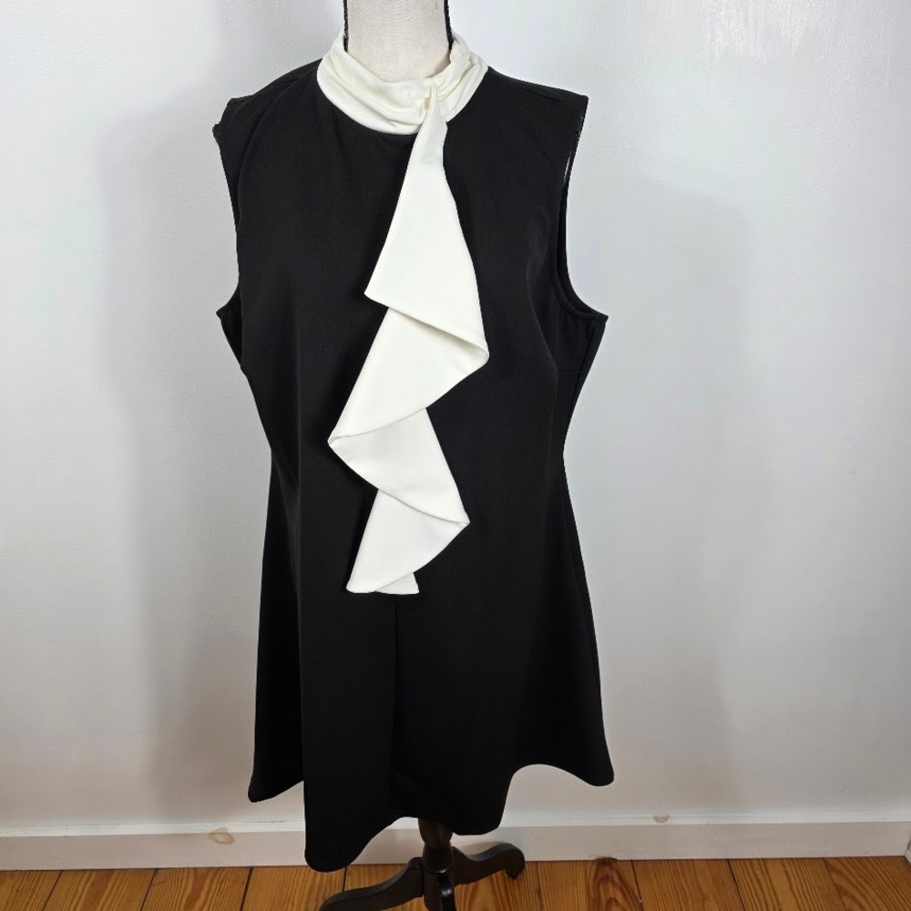 Venus Ruffle Front Shift Dress‎ Womens 1X Black Cream Sleeveless Officecore